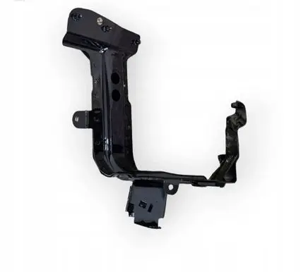 Audi Q7 4M Fender mounting bracket 4M0821131F