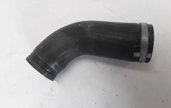 Volvo XC60 Intercooler hose/pipe 31422095