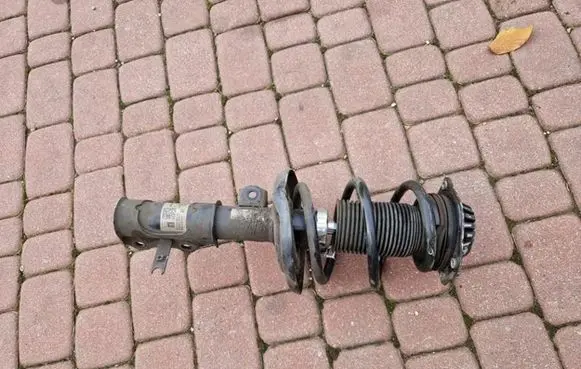 Opel Insignia B Front shock absorber/damper 84466139