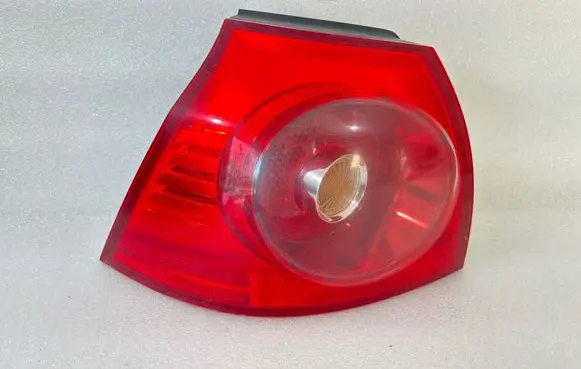 Volkswagen Golf V Rear/tail lights 1K6945095G 89032902