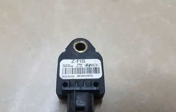 KIA Ceed Airbag deployment crash/impact sensor 959200A100