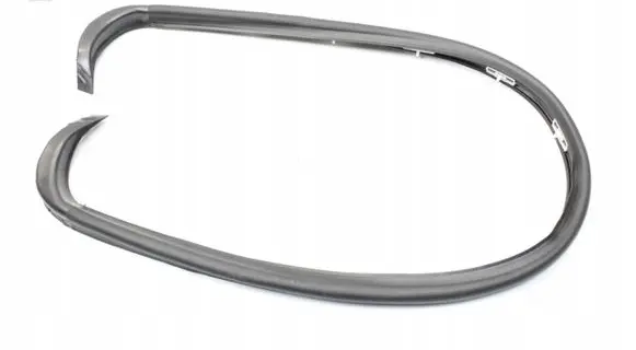 BMW X5 G05 Rubber seal tailgate window/glass 9879269