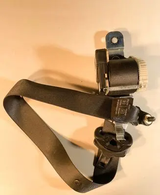 Jaguar S-Type Front seatbelt 2R83F611B09AG