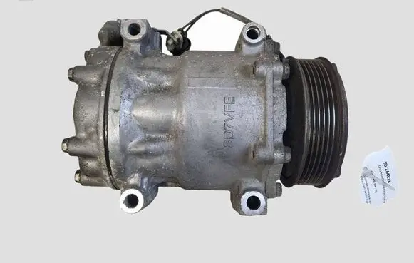 Volvo V50 Air conditioning (A/C) compressor (pump) 31348245 SD7V16
