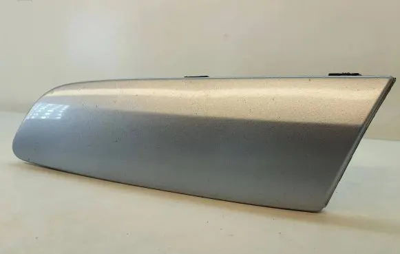 Front bumper splitter molding