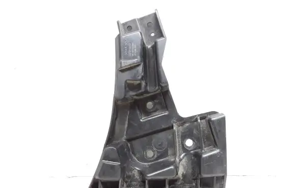 Volvo S60 Front bumper mounting bracket 31323832
