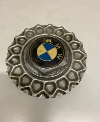BMW 5 E34 Original wheel cap 0924029