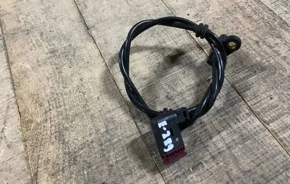 Mercedes-Benz S W221 ABS rear brake sensor a2215400117 2215400117
