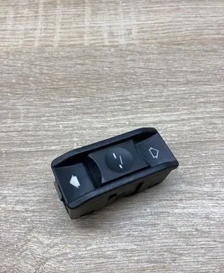 BMW 5 E39 Sunroof switch 8352182 03015000