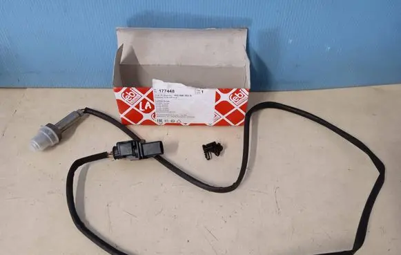 Volkswagen Touareg I Lambda probe sensor 1K0998262