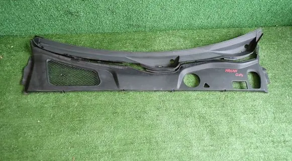 Porsche Macan (95B) Wiper trim 95B819403B