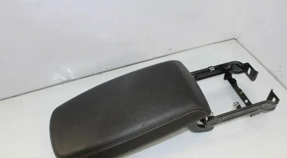 BMW X3 F25 Armrest 10500650 9204247 51169204247