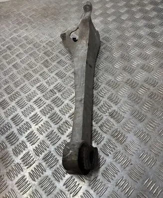 BMW 2 F46 Rear differential/diff mount bracket 6858295 22116858295 2211685829502