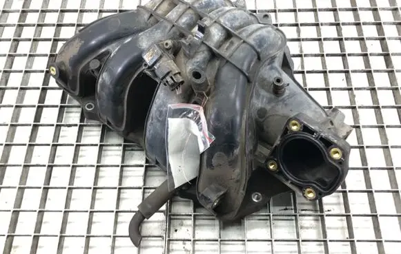 Suzuki SX4 Intake manifold E1T26571A