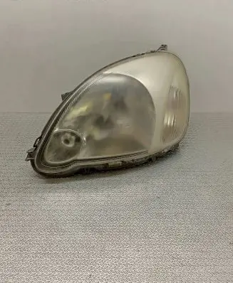 Toyota Yaris Headlight/headlamp 811500D081 89900176