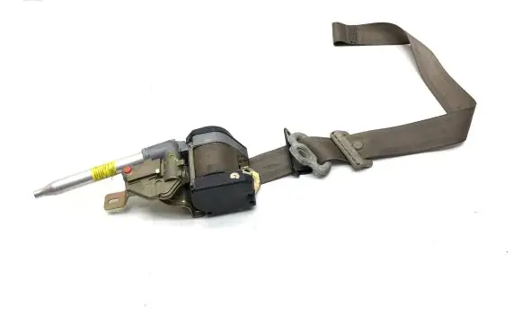 Jaguar XK8 - XKR Front seatbelt HJA7055AB MGM123