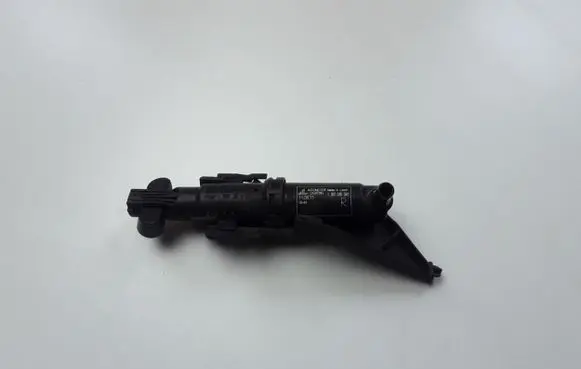 Mini Cooper Countryman F60 Headlight washer spray nozzle 1307030581