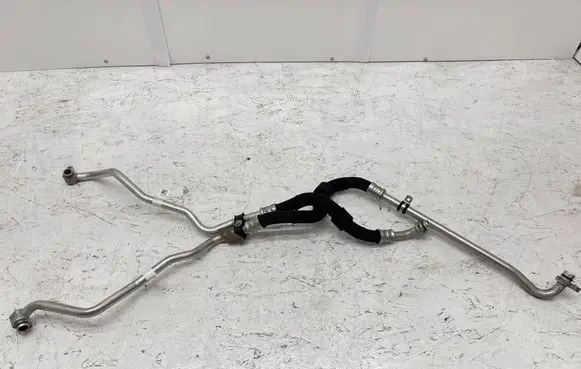 BMW M4 G82 G83 Oil cooling pipe 8848389 8848388