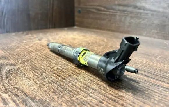Iveco Daily 4th gen Fuel injector 0445116019 504385557