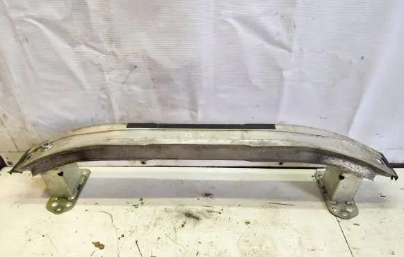 Alfa Romeo Giulietta Front bumper cross member