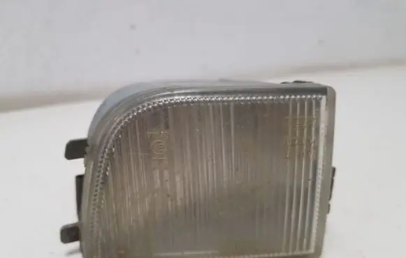 Volkswagen PASSAT B4 Front fog light 3A0953155