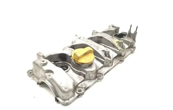 Chevrolet Captiva Rocker cam cover 