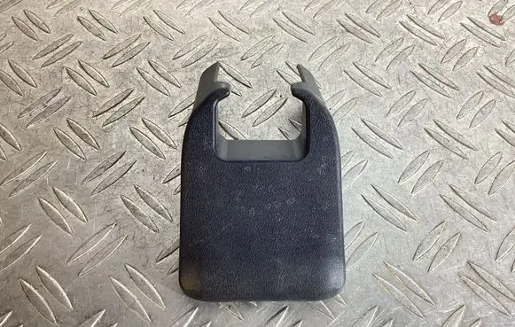 Lexus RX 450H Rear seat rail trim cover 7215748130