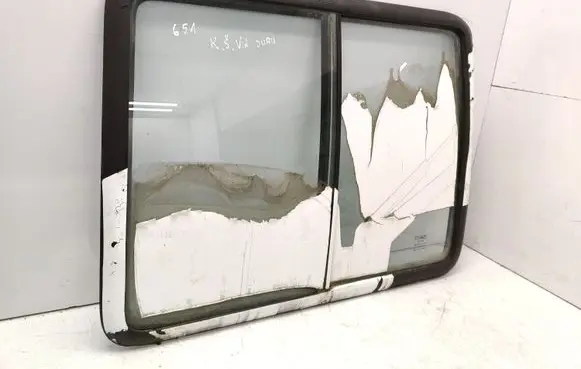 Fiat Doblo Sliding door window/glass 43R001309