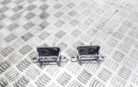 Volvo V50 Tailgate/trunk/boot hinge 30716263