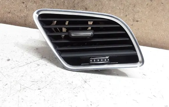 Audi Q3 8U Dashboard side air vent grill/cover trim 8U1820902E