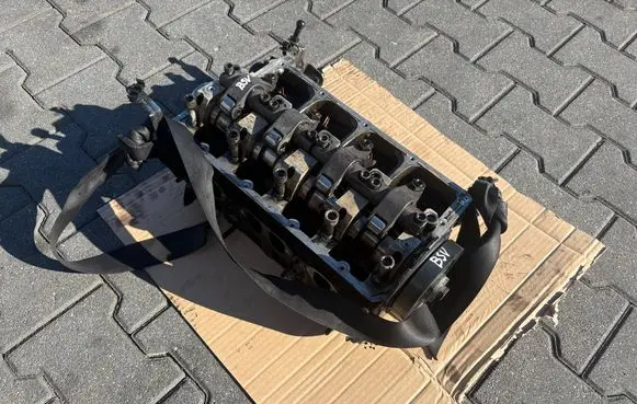 Skoda Superb B5 (3U) Engine head 038103373P