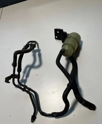 Mitsubishi Pajero Power steering fluid tank/reservoir 