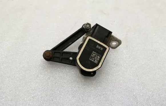 Rear air suspension level height sensor
