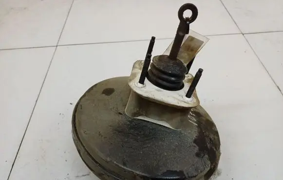 Dodge Stratus Brake booster