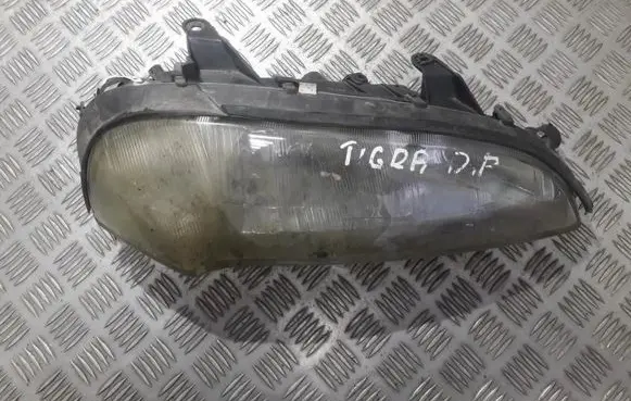 Opel Tigra A Headlight/headlamp 084421111r pa66-gf30