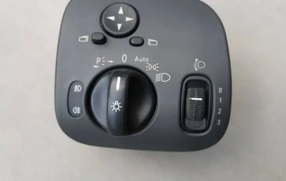 Mercedes-Benz C W203 Light switch A2035450604 04058515H 24406574725