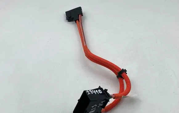 Toyota Yaris Positive cable (battery) G383052010A