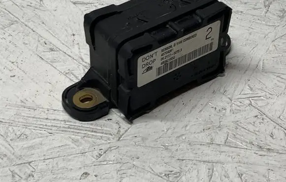 Mitsubishi Lancer X ESP (stability system) control unit 4670A281