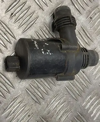 BMW 7 E38 Electric auxiliary coolant/water pump
