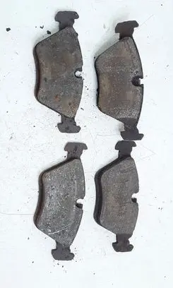 BMW 7 E32 Brake pads (front) 