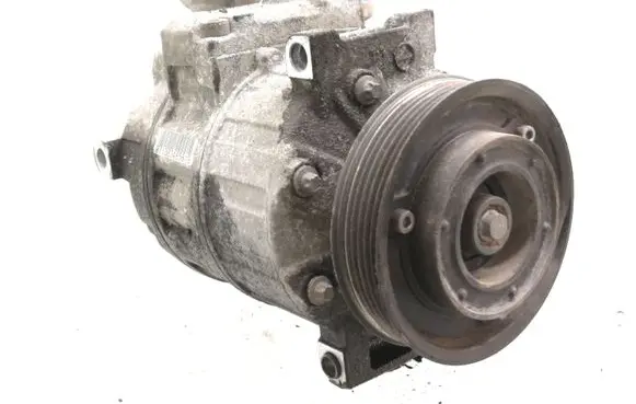 Volkswagen Golf V Air conditioning (A/C) compressor (pump) 1K0820859D