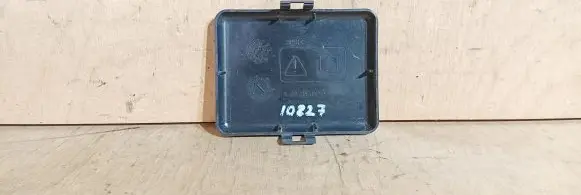 Jaguar XK8 - XKR Fuse box cover LJA2850AA LJA2850BA LJA2850BE