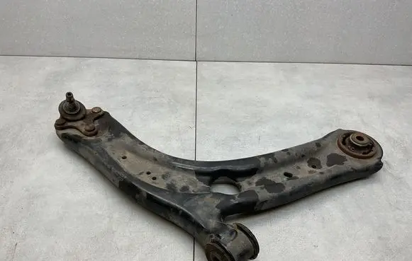 Skoda Superb B8 (3V) Front lower control arm/wishbone