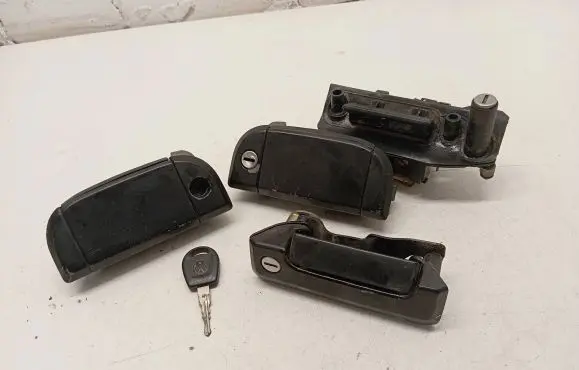 Volkswagen Transporter - Caravelle T4 Sliding door exterior handle 701843730B 701837210 701837209