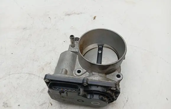 Lexus RX 450H Throttle valve 2203031090