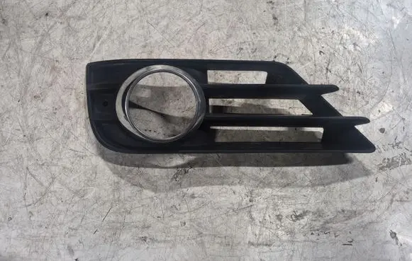Mercedes-Benz R W251 Front fog light trim/grill A2518850374 1068164
