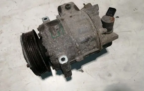 Volkswagen Golf Plus Air conditioning (A/C) compressor (pump) 1K0820803Q