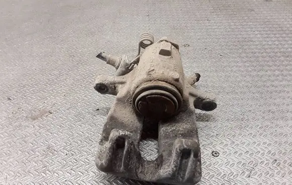 Opel Insignia A Rear brake caliper