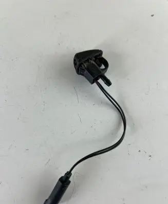 Land Rover Range Rover Sport L320 Windshield washer spray nozzle 1015853