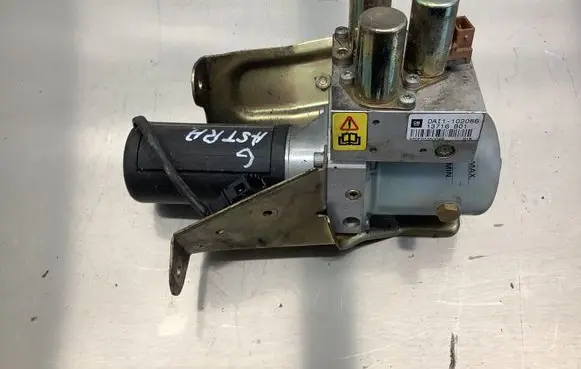 Opel Astra G Convertible roof hydraulic pump 13716B01 DAI1102086 AS0E03350040